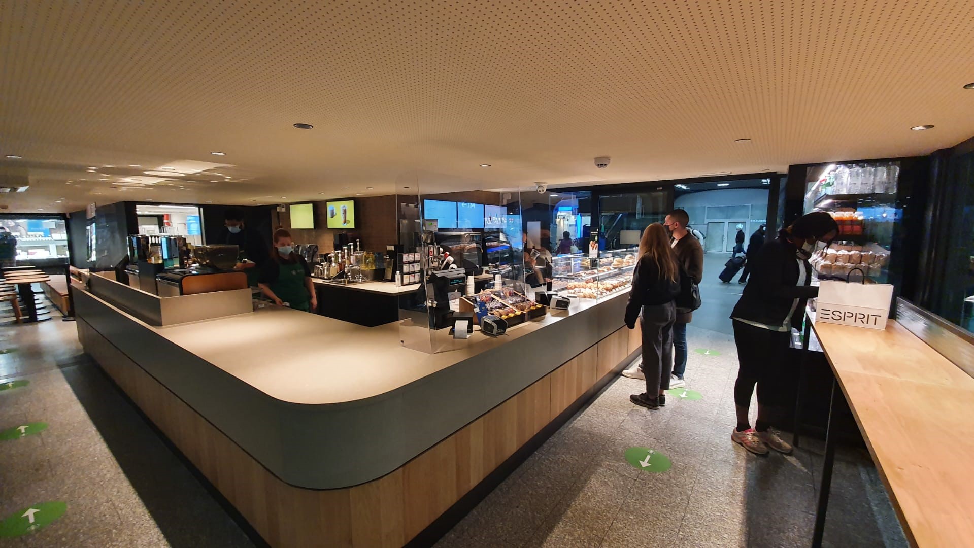 Starbucks_BX (2)
